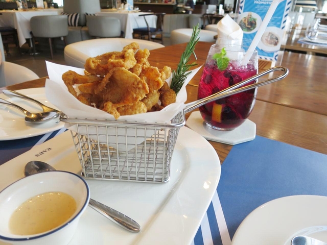 サヴァ ダイニング