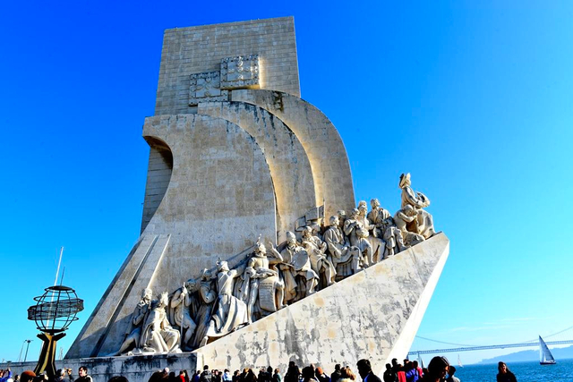 発見のモニュメント