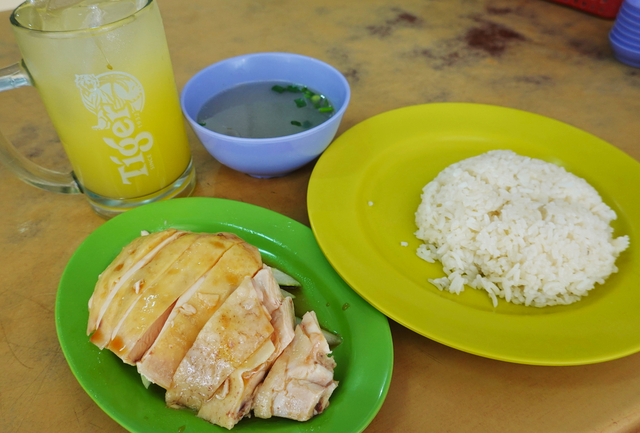 チン チン イーティング ハウス