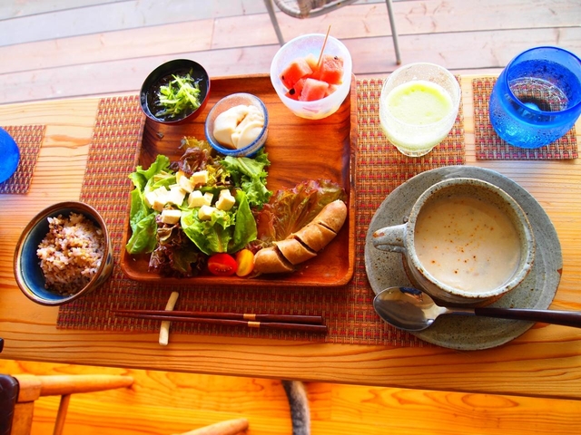 4. 海辺の宿 あまみく