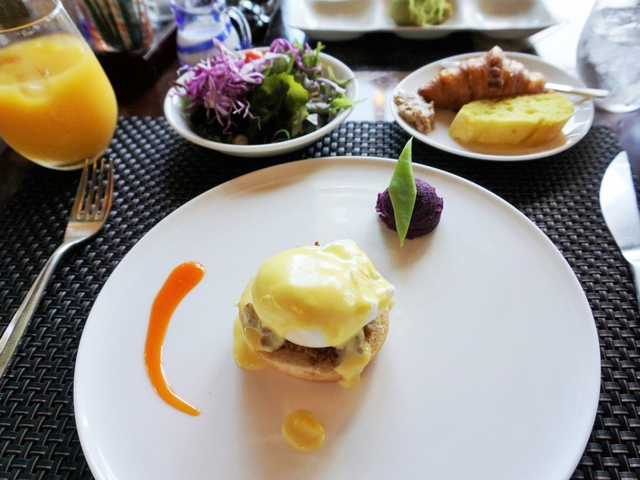 6. OKINAWA KARIYUSHI RESORT EXES ONNA (沖縄かりゆしリゾートEXES恩納)