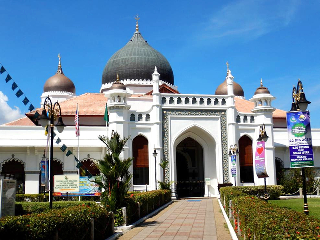 6. カピタン クリン モスク