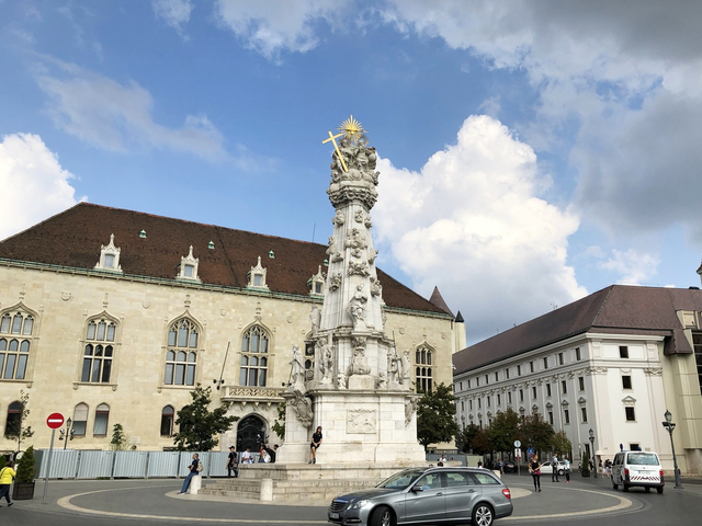 3. 三位一体広場 / ブダ地区