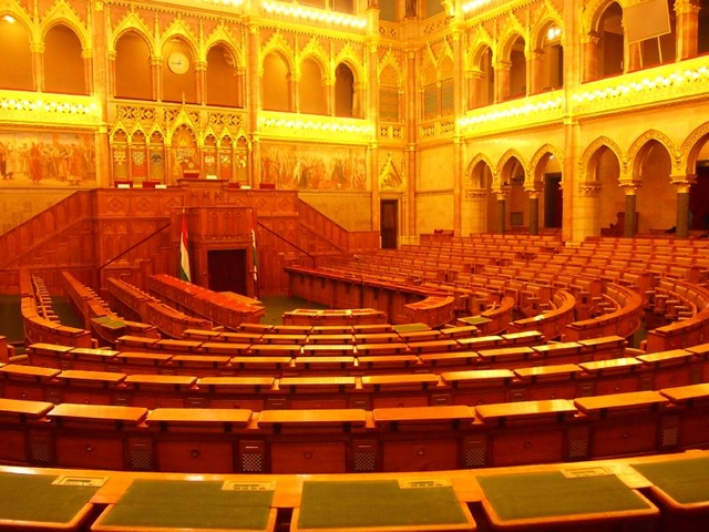 7. 国会議事堂(ブダペスト) / ペスト地区