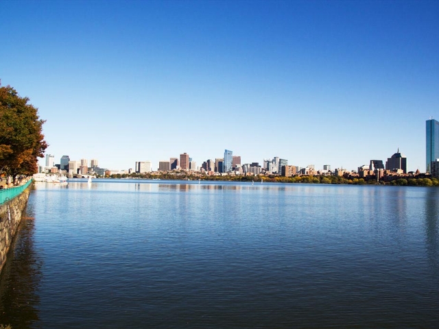 3. チャールズ川