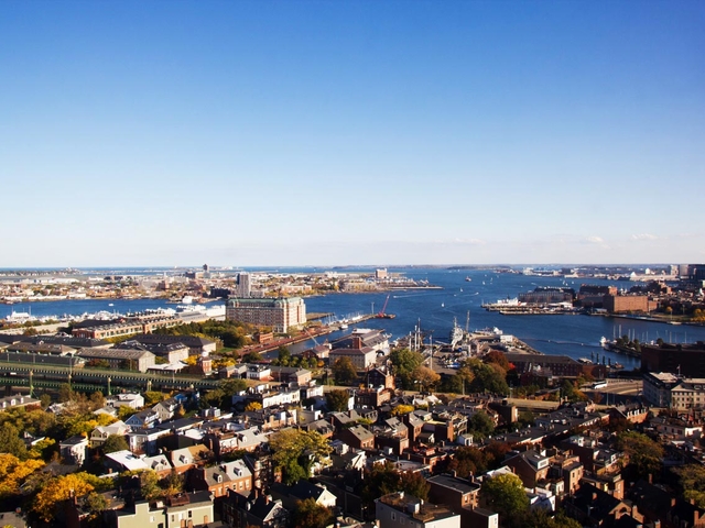 7. バンカーヒル記念塔