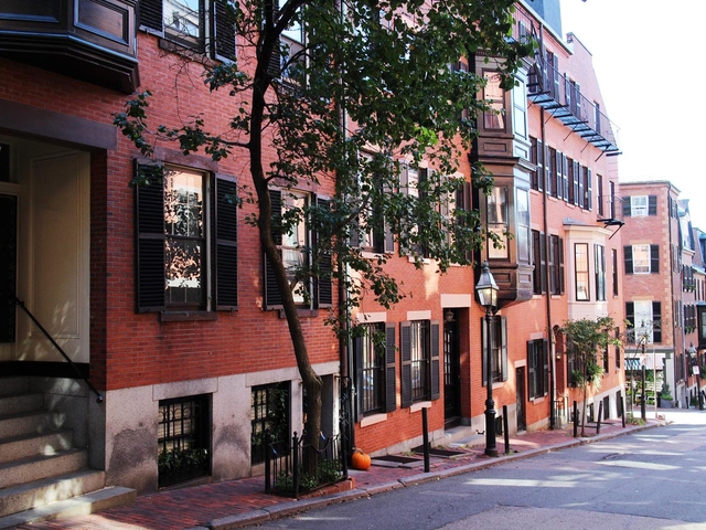 10. ビーコンヒル