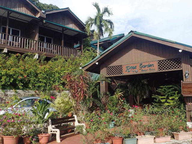 7. ローズ ガーデン リゾート