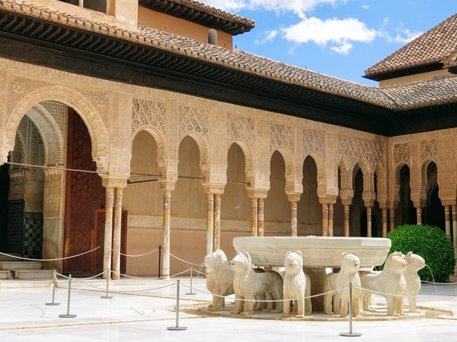 ライオンの中庭 / ナスル朝宮殿(ライオン宮)