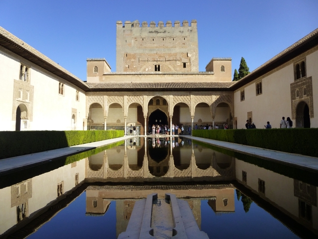 洋書◆イスラム建築写真集 本 スペイン アンダルシア アルハンブラ 洋書◇イスラム建築写真集 本 スペイン アンダルシア