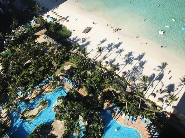 1. デュシット ビーチ リゾート グアム / タモン