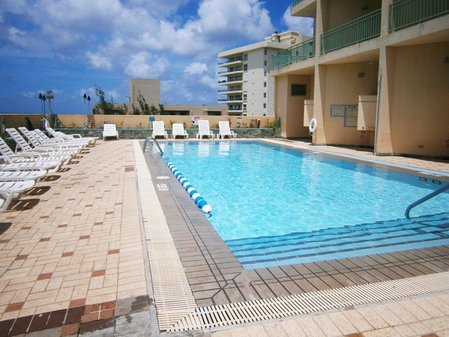 8. ホリデイ リゾート アンド スパ グアム / タモン