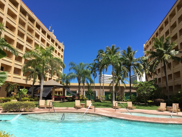 10. ベイビュー ホテル グァム / タモン