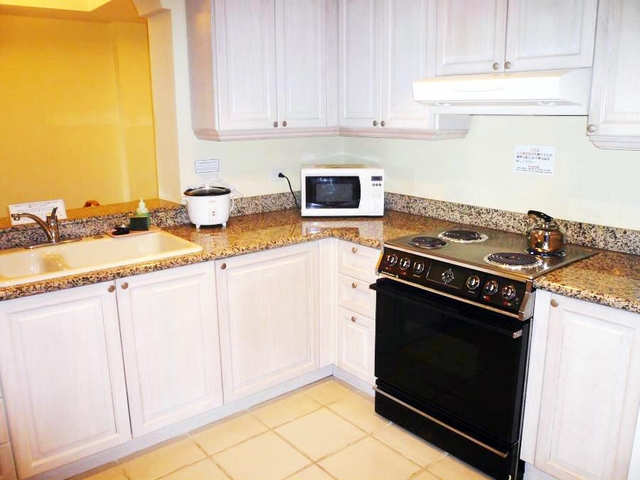 13. レオパレスリゾート グアム / 郊外