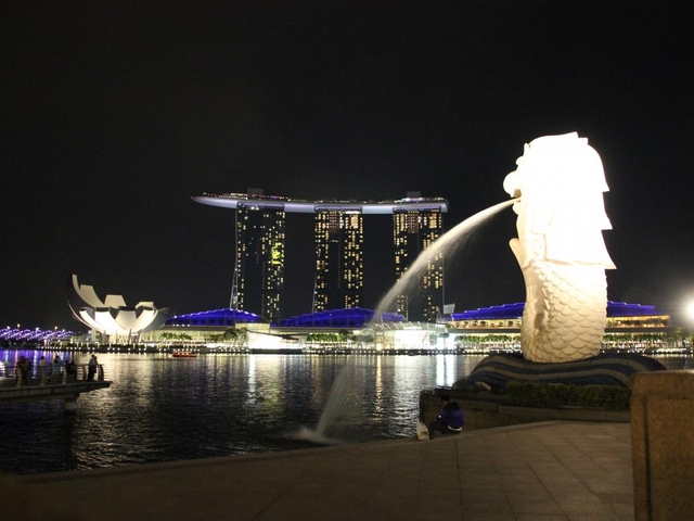 大迫力の噴水ショー「スペクトラ」を鑑賞