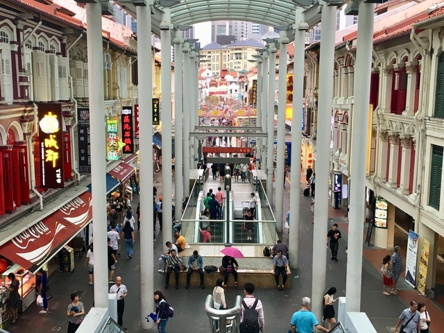 ばらまきお土産を買いに「チャイナタウン」へ