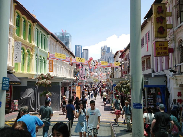 ばらまきお土産を買いに「チャイナタウン」へ