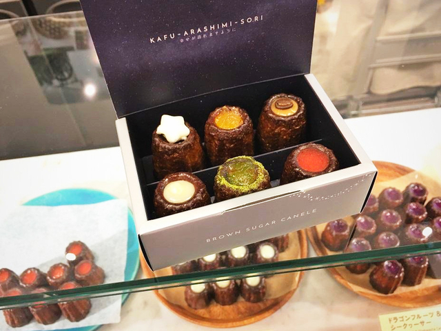 10. 黒糖カヌレ / おすすめスイーツ