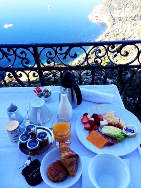 5. シャトー エザ / フランス