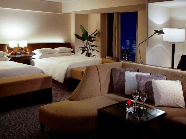 10. シェラトン都ホテル大阪